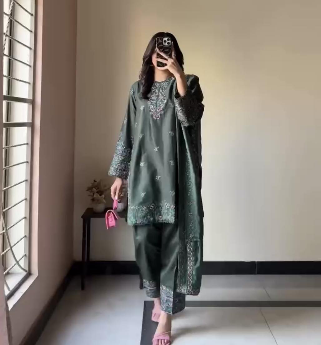 Embroidered Lawn Pret - Zarmin