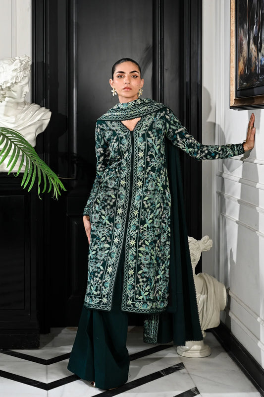 Luxury Aarri Embroidered Karandi Set - Emerald