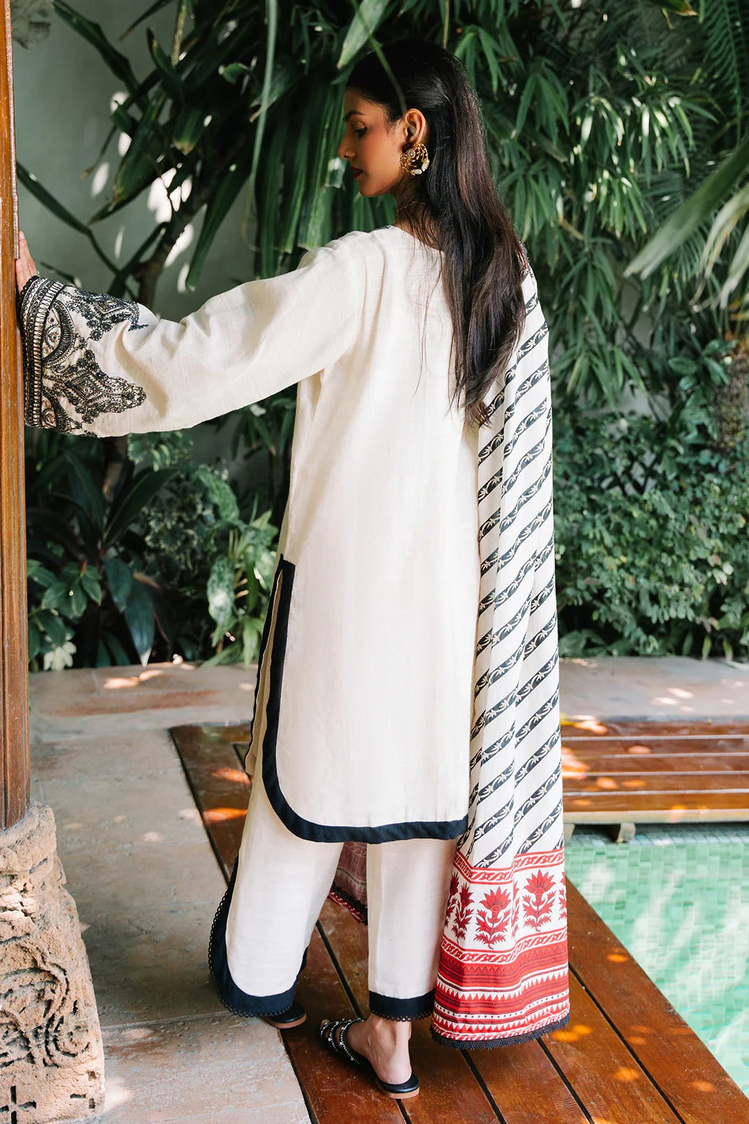 Embroidered Khaddar 3PC Suit