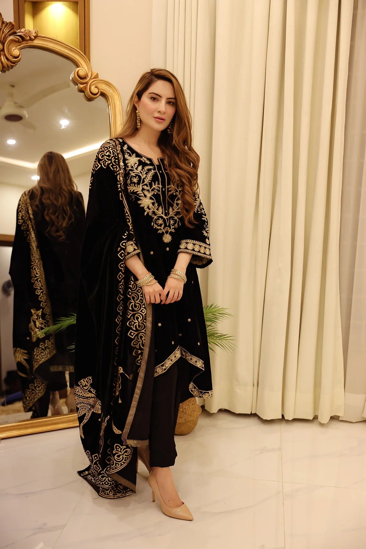 Afreen - Embroidered Velvet Suit - 2pc