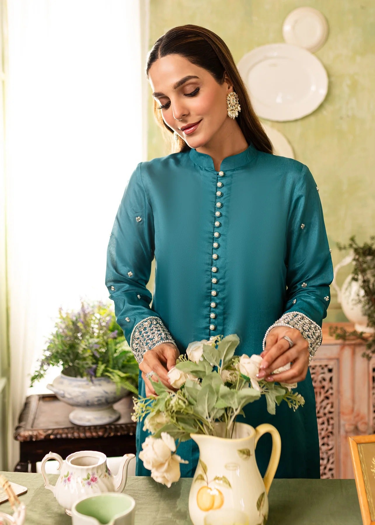 Luxury Pret Wear - Mahira