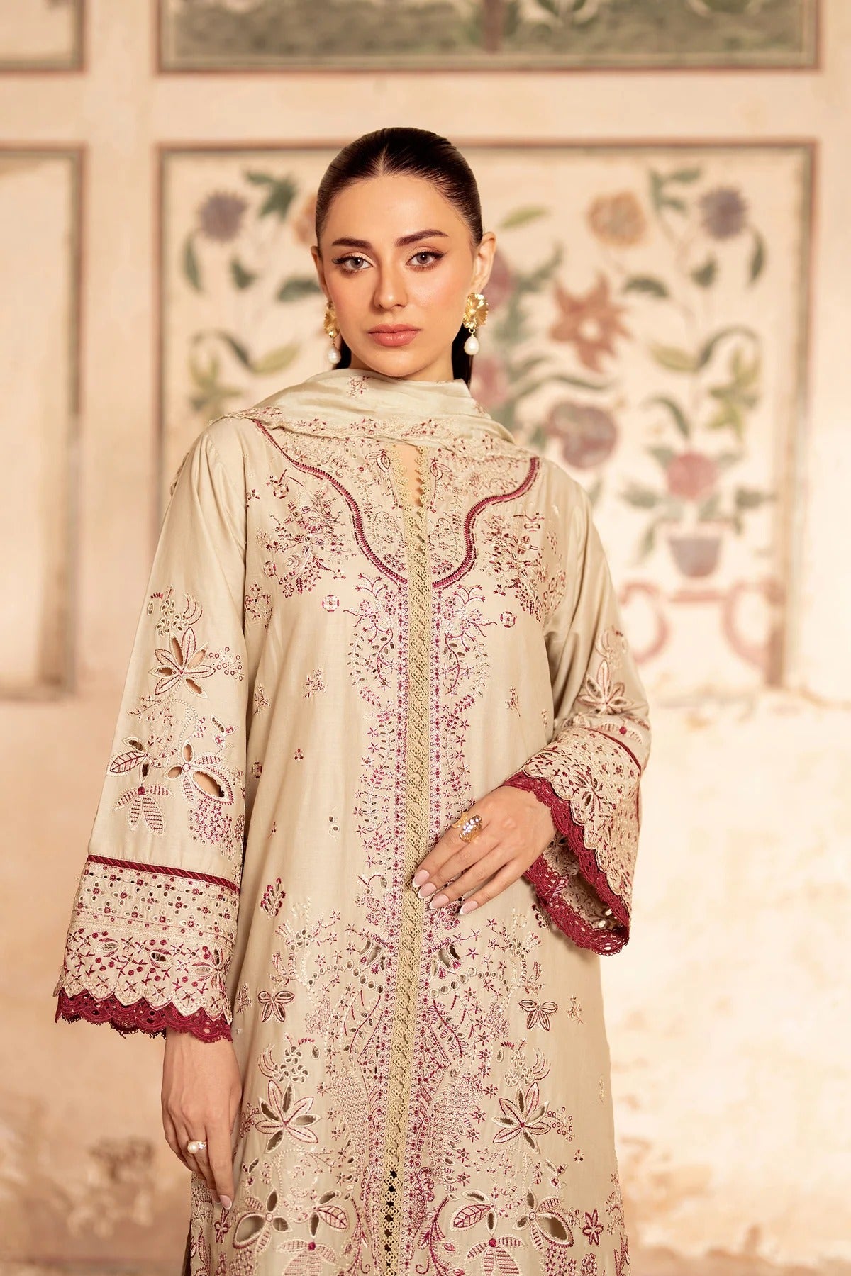3PC Luxury Lawn - UFAQ