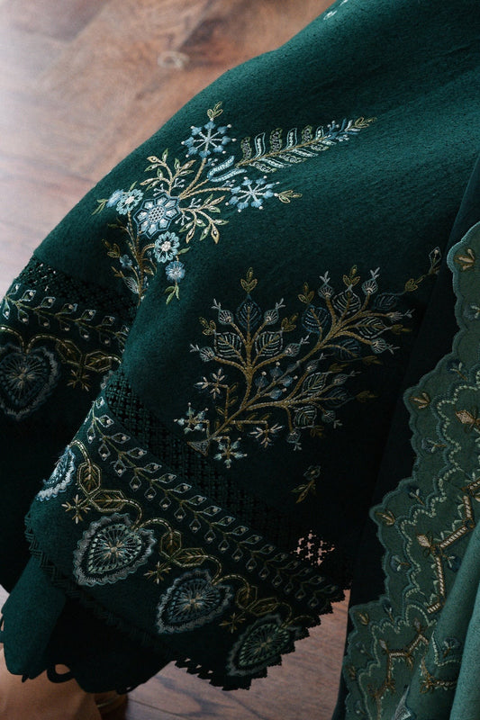EMERALD GREEN LUXURY EMBROIDERED KARANDI SET