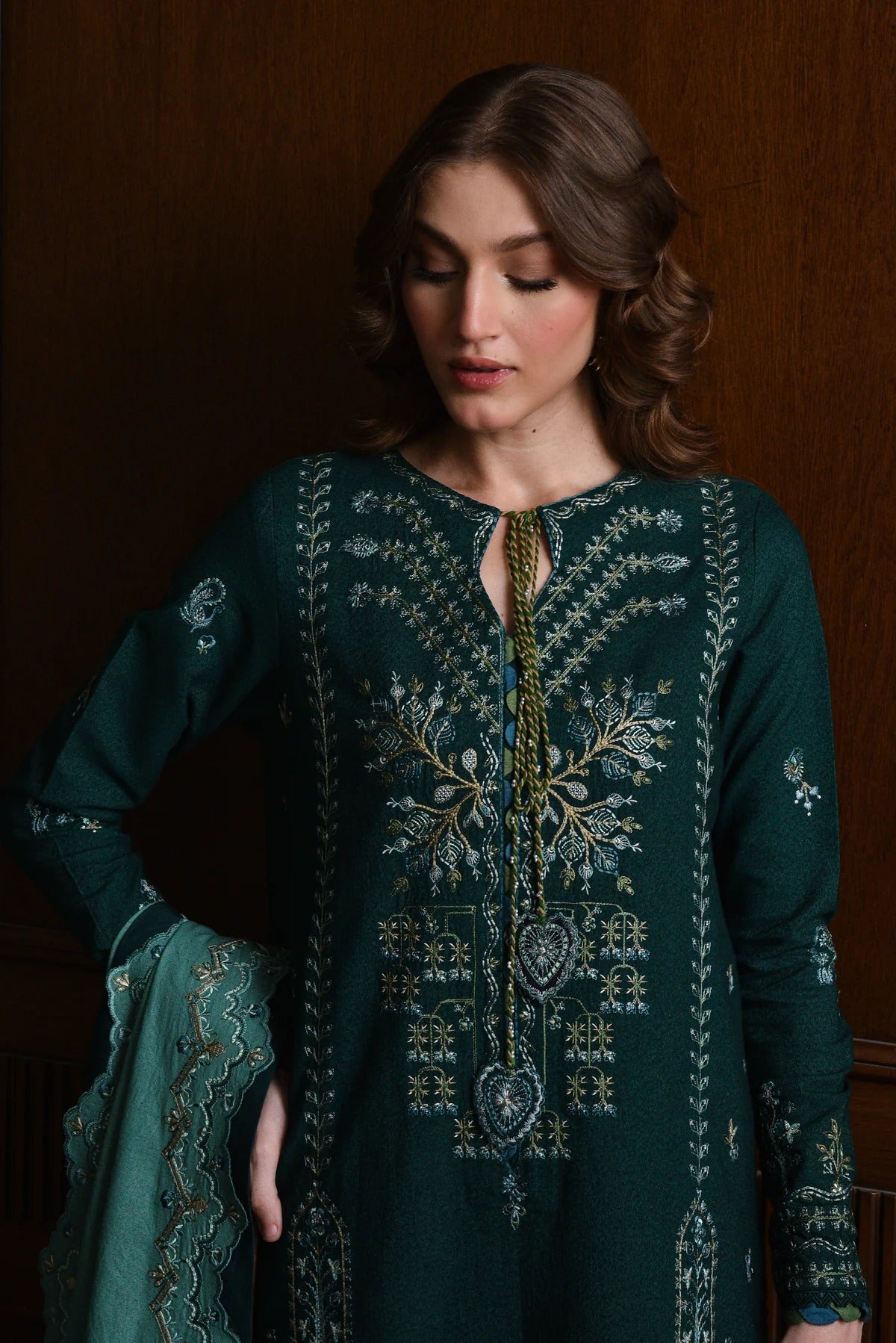 EMERALD GREEN LUXURY EMBROIDERED KARANDI SET