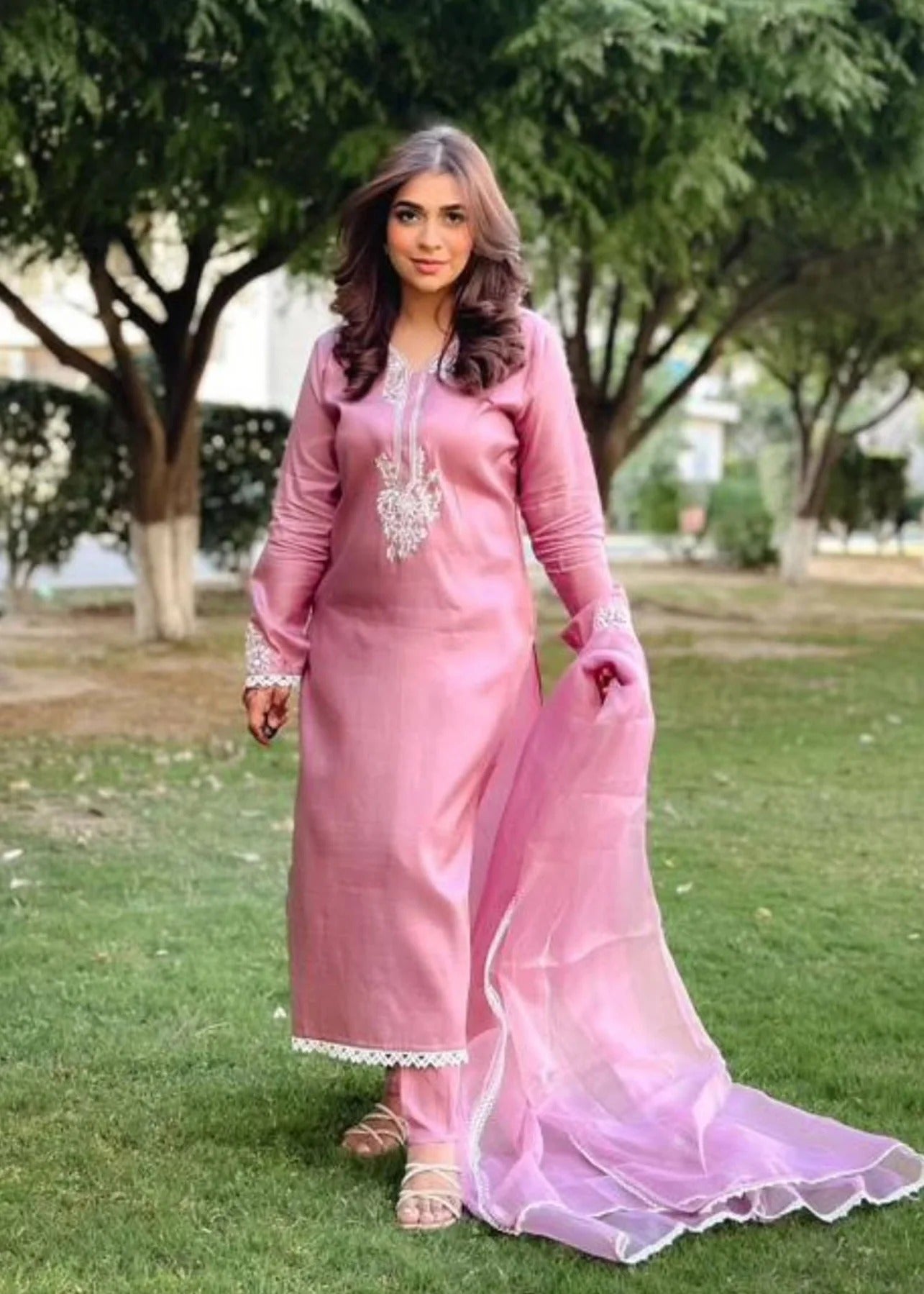 Luxury Silk Pret - Aura