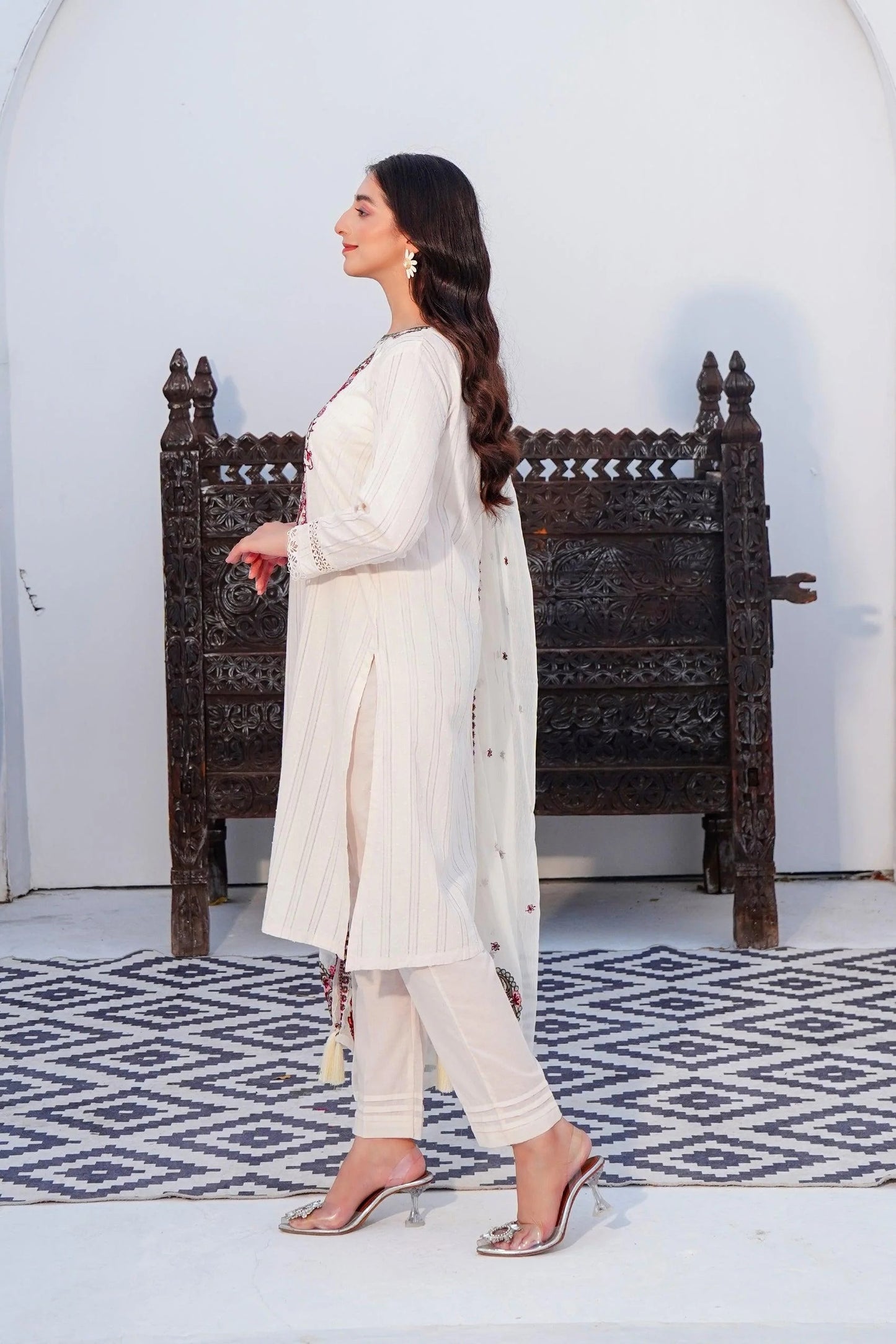 3PC - Embroidered Tarkashi Suit