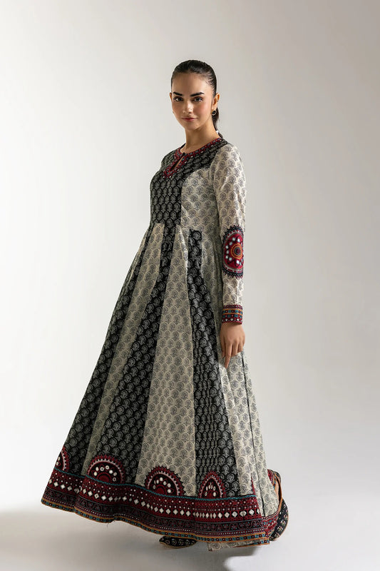 Monochrome Mystic Pishwa