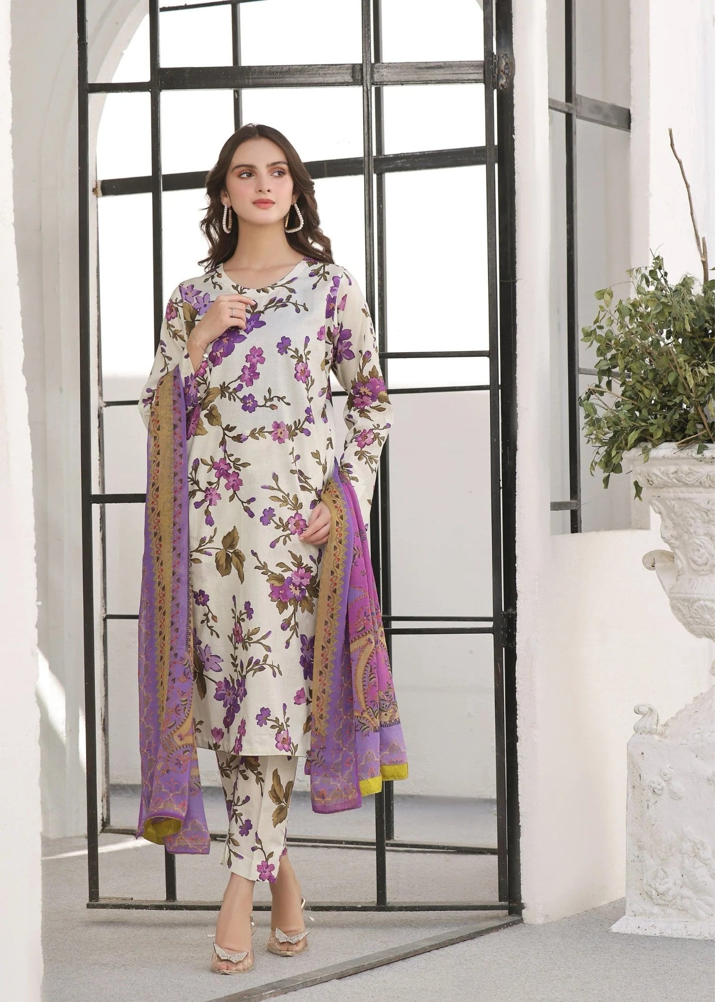Floral Printed Dhanak Suit