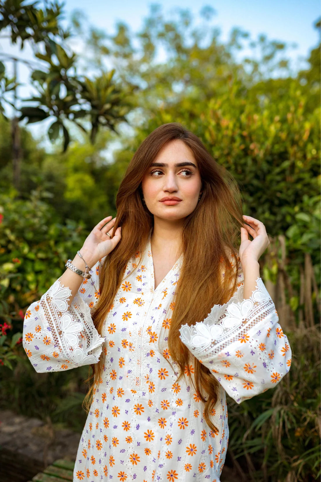 White Floral Chikenkari Set - ASR-17