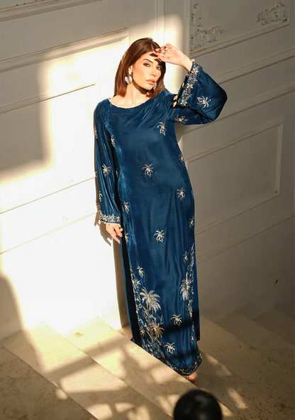 Luxury Velvet 3 Piece - AM-26