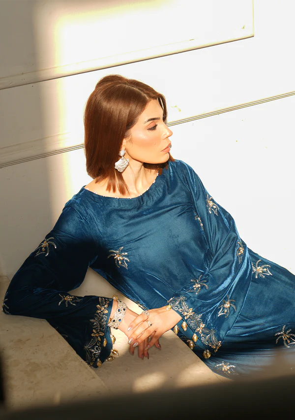 Luxury Velvet 3 Piece - AM-26