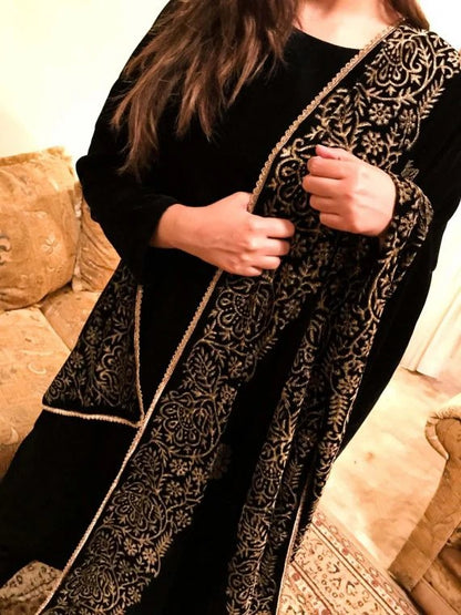Block Printed Velvet Shawl - VT-72
