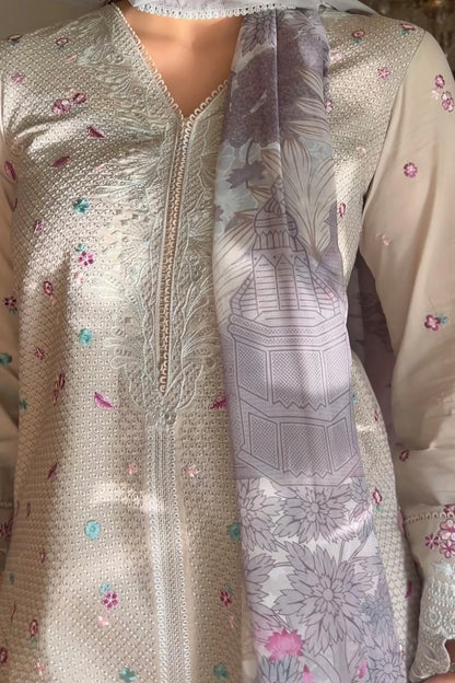 3 PIECE EMBROIDERED LAWN - VOILET