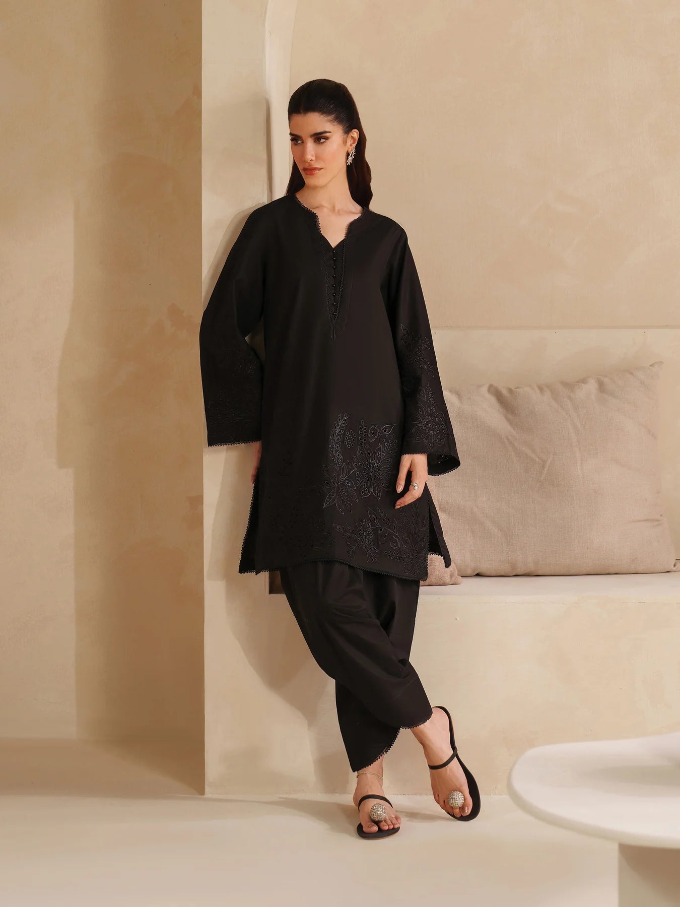 2 Piece Embroidered Set - Taajdar