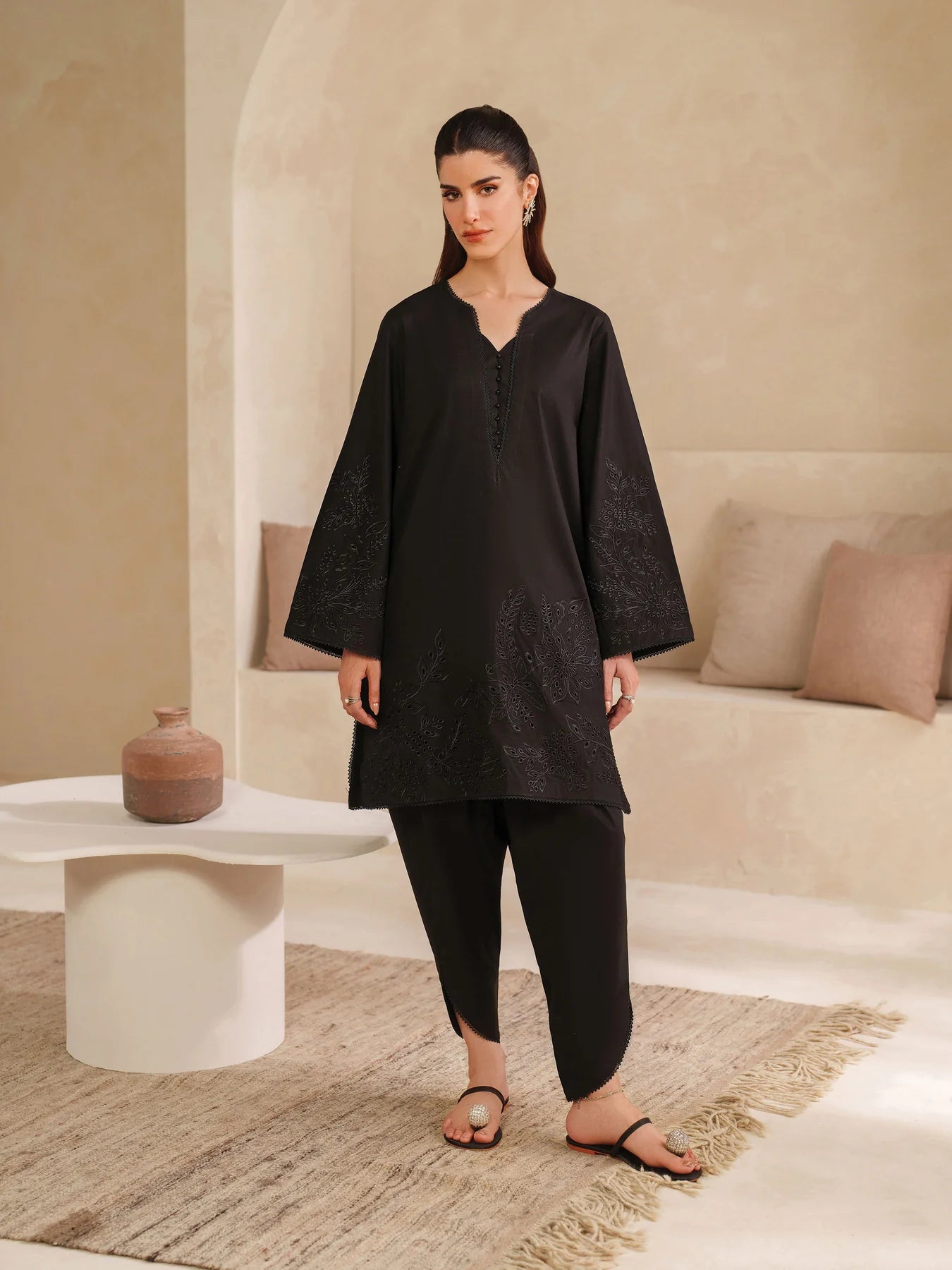 2 Piece Embroidered Set - Taajdar