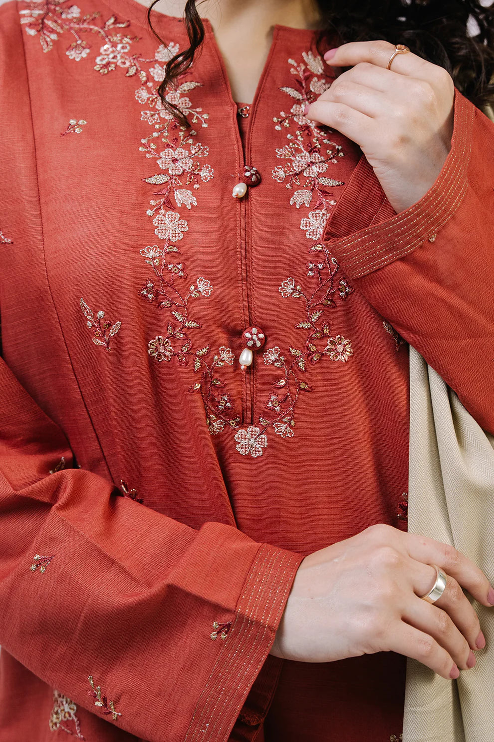 Embroidered Khaddar 3-Piece Suit – Rust