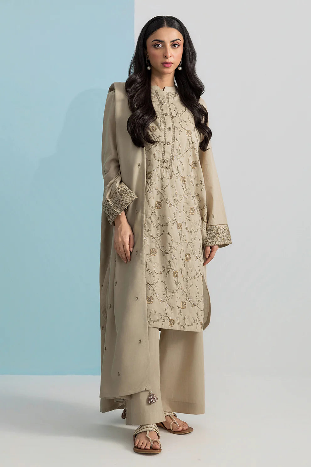 Embroidered Khaddar 3-Piece Suit – Beige