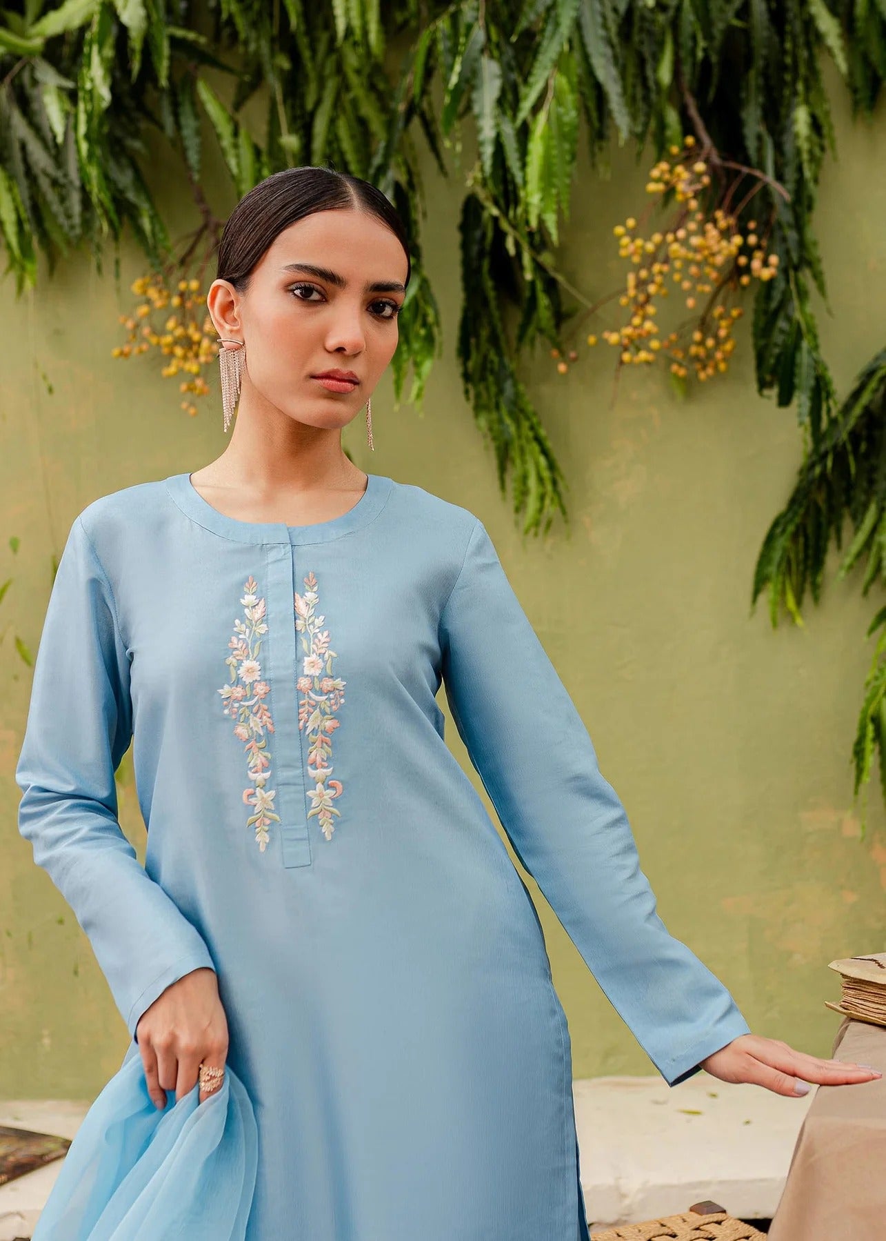 Ice Blue Silk Pret - Zora