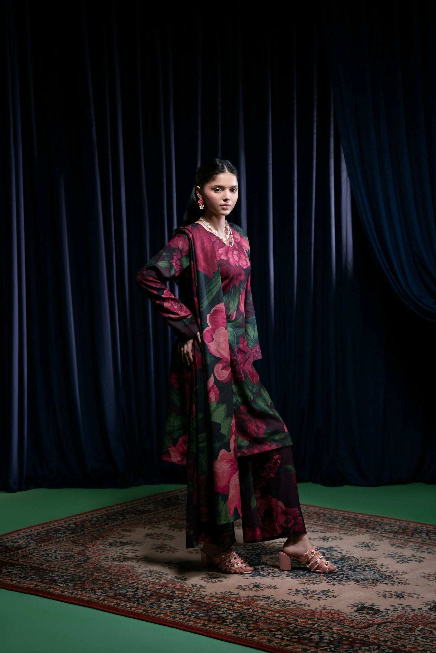 Floral Printed Dhanak Suit - Black