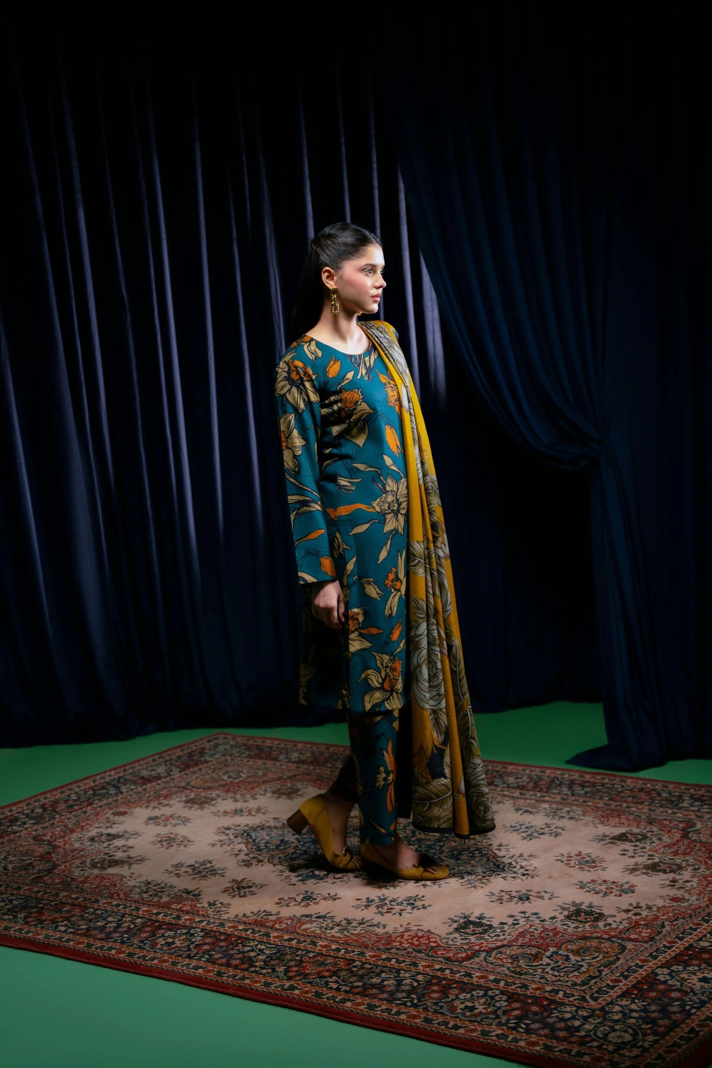 Floral Printed Dhanak Suit - Teal Blue