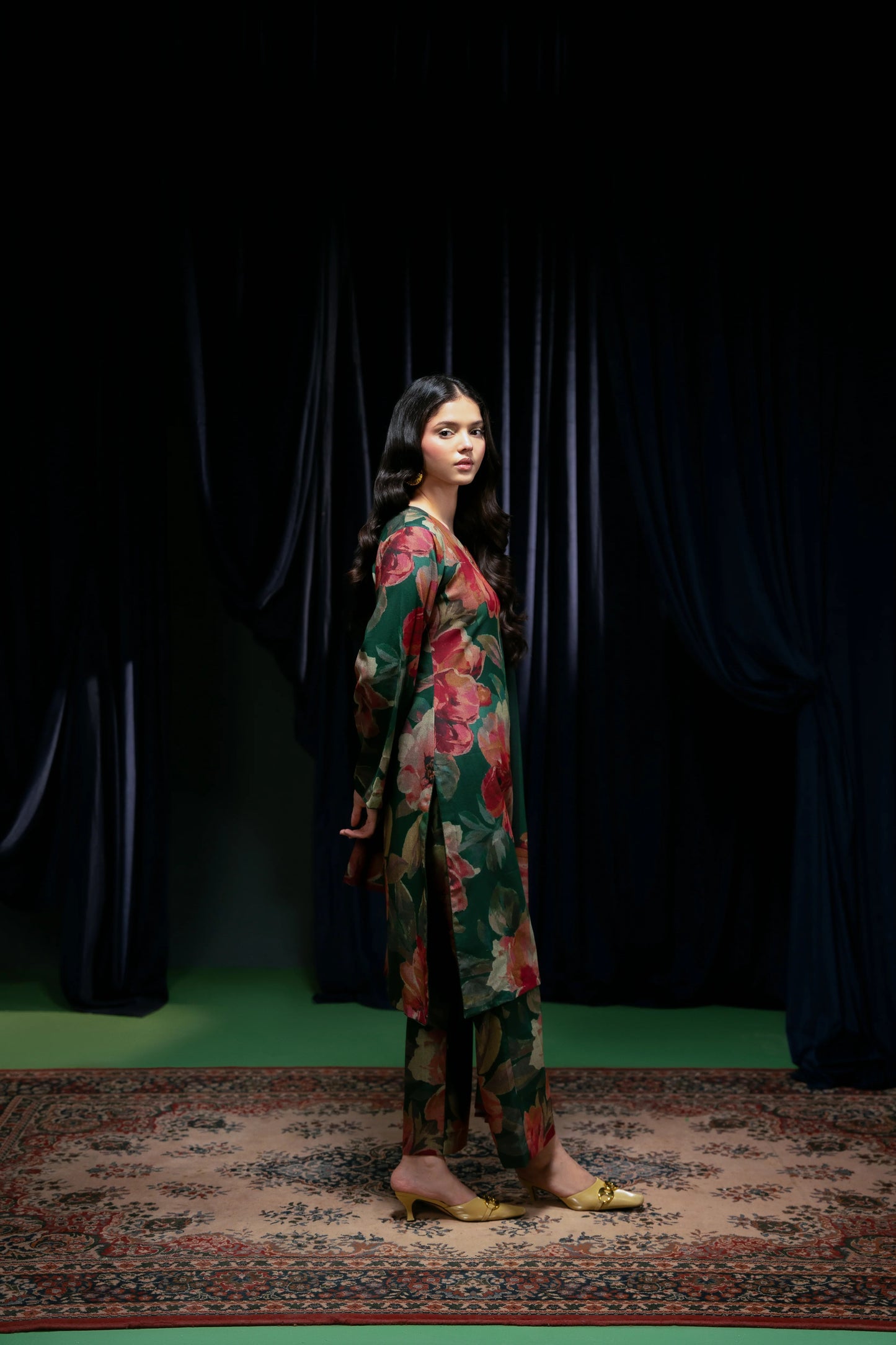 Floral Printed Dhanak Suit - Bottle Green