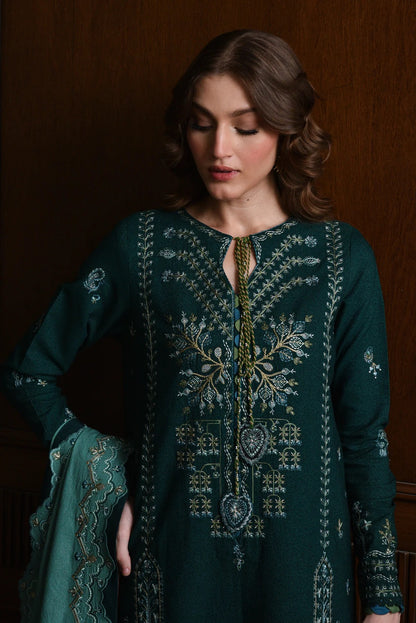 EMERALD GREEN LUXURY EMBROIDERED KARANDI SET